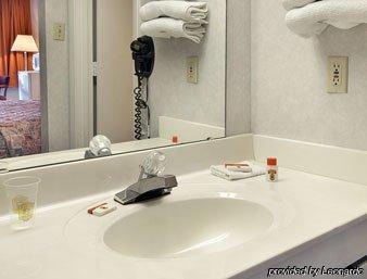 Town And Country Inn Suites Spindale Eksteriør billede