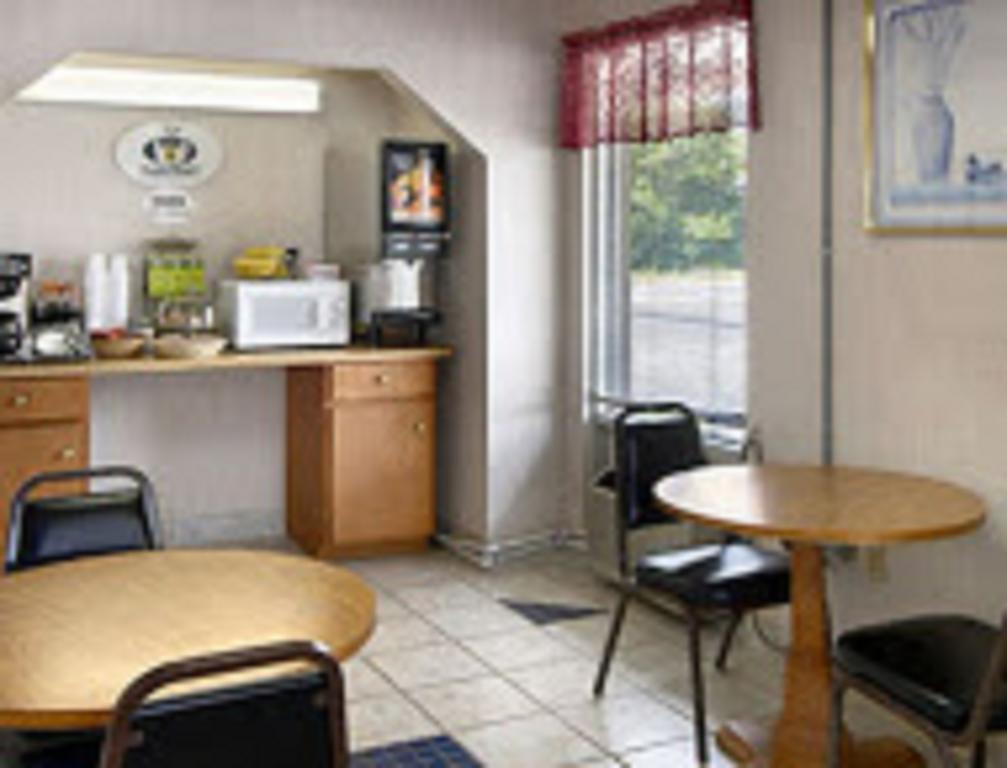 Town And Country Inn Suites Spindale Eksteriør billede