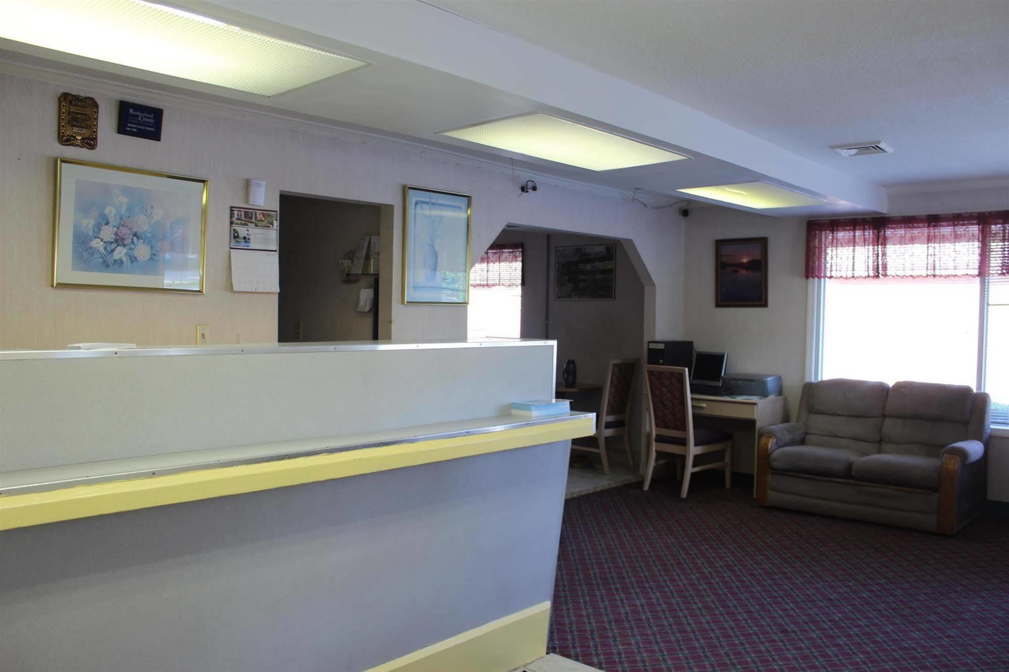 Town And Country Inn Suites Spindale Eksteriør billede