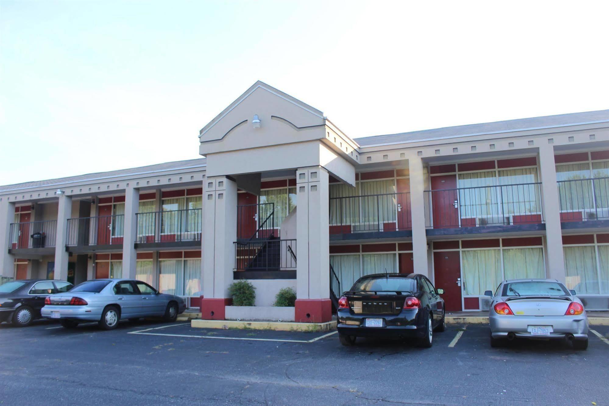 Town And Country Inn Suites Spindale Eksteriør billede